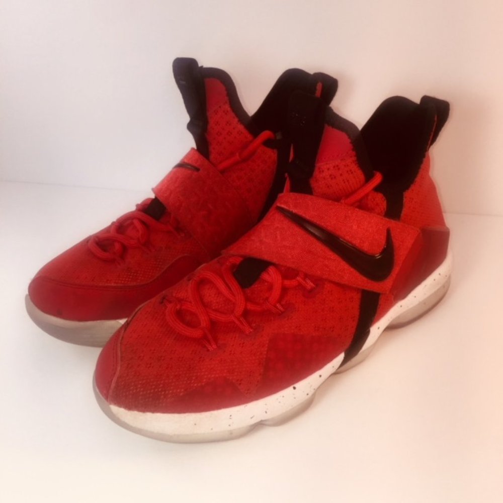 Nike LeBron XIV GS 14 Basketball Sz 4.5y Pre-owned